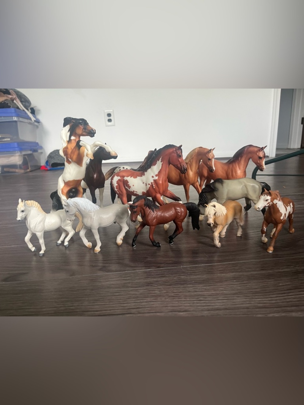 Assorted Kids Horse Figurine Play Set - Mixed Brown, White, Tan